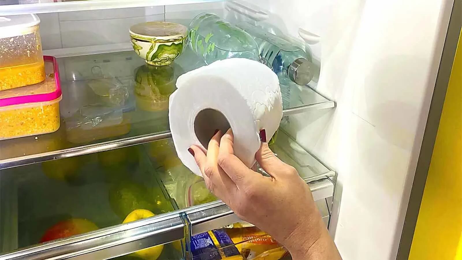 Toilet paper is a surprising ally when placed in the refrigerator: here's why