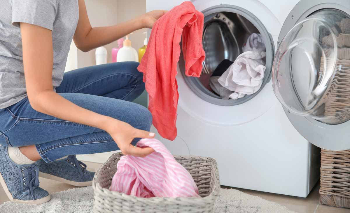 Ce geste magique à faire avant la lessive permet à vos serviettes de rester moelleuses et éclatantes lavage après lavage