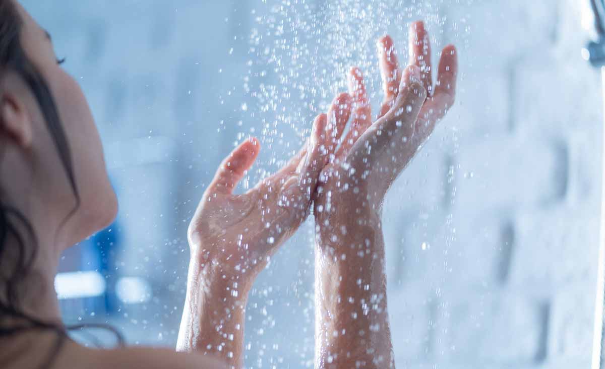 Se doucher en période de canicule