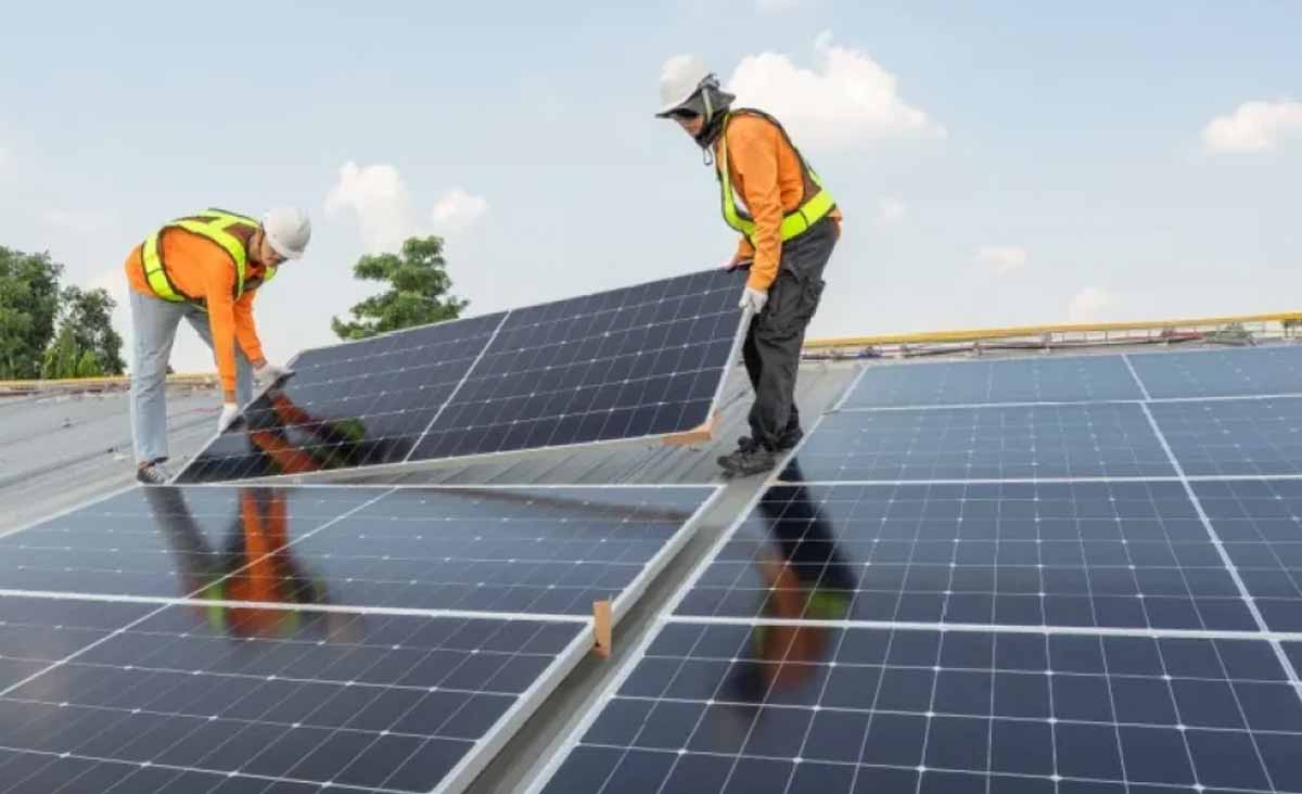 « Les panneaux solaires sont-ils encore rentables en 2025 ? »