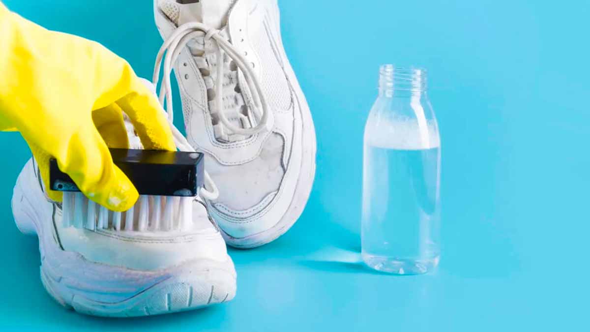 c’est le mélange ingénieux pour nettoyer vos baskets comme neuves