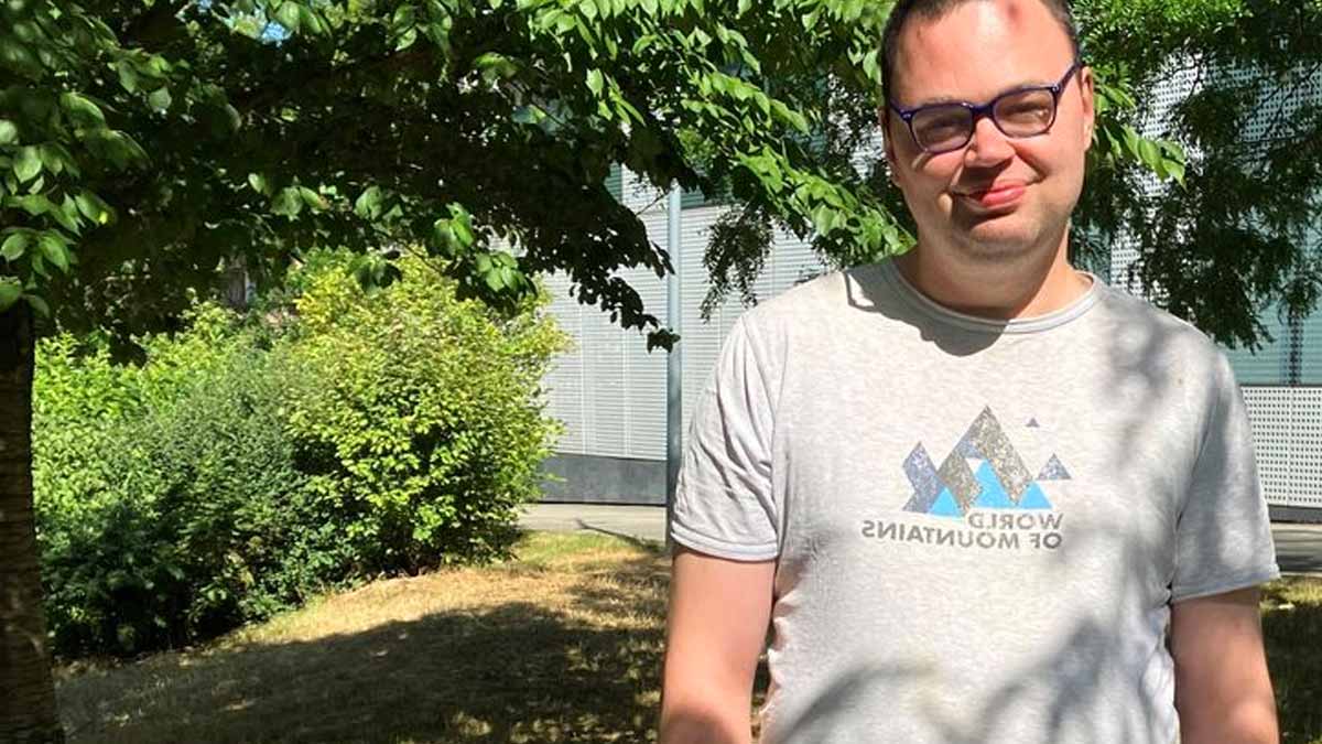 ex-religieux revendique son héritage