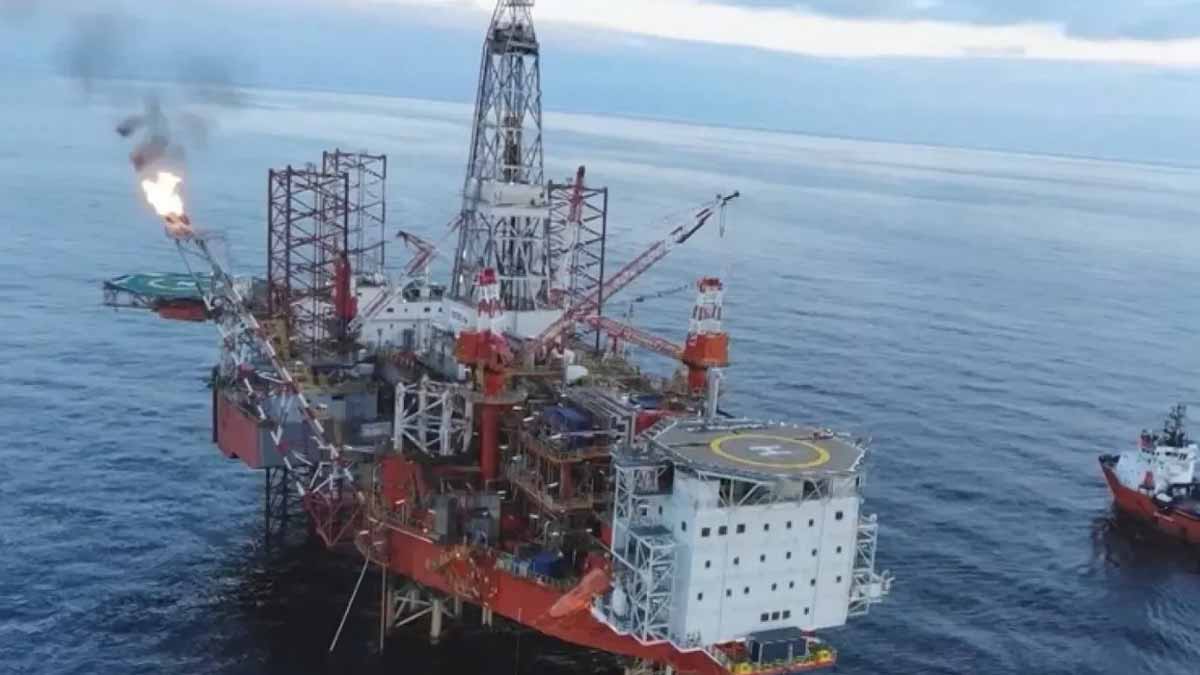 gisement de pétrole